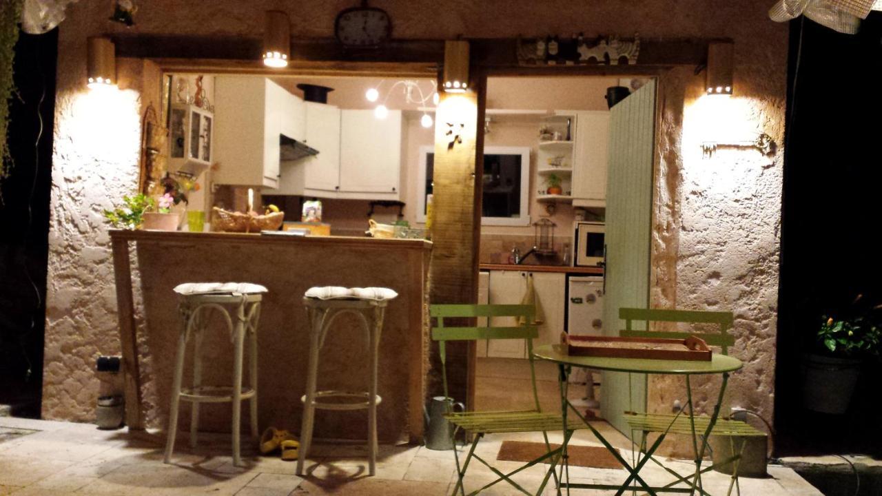 Le Jardin Des Selves Bed & Breakfast Draguignan Exterior photo